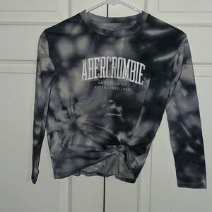 Girl’s Abercrombie Kids long sleeve tee - Size 9/10